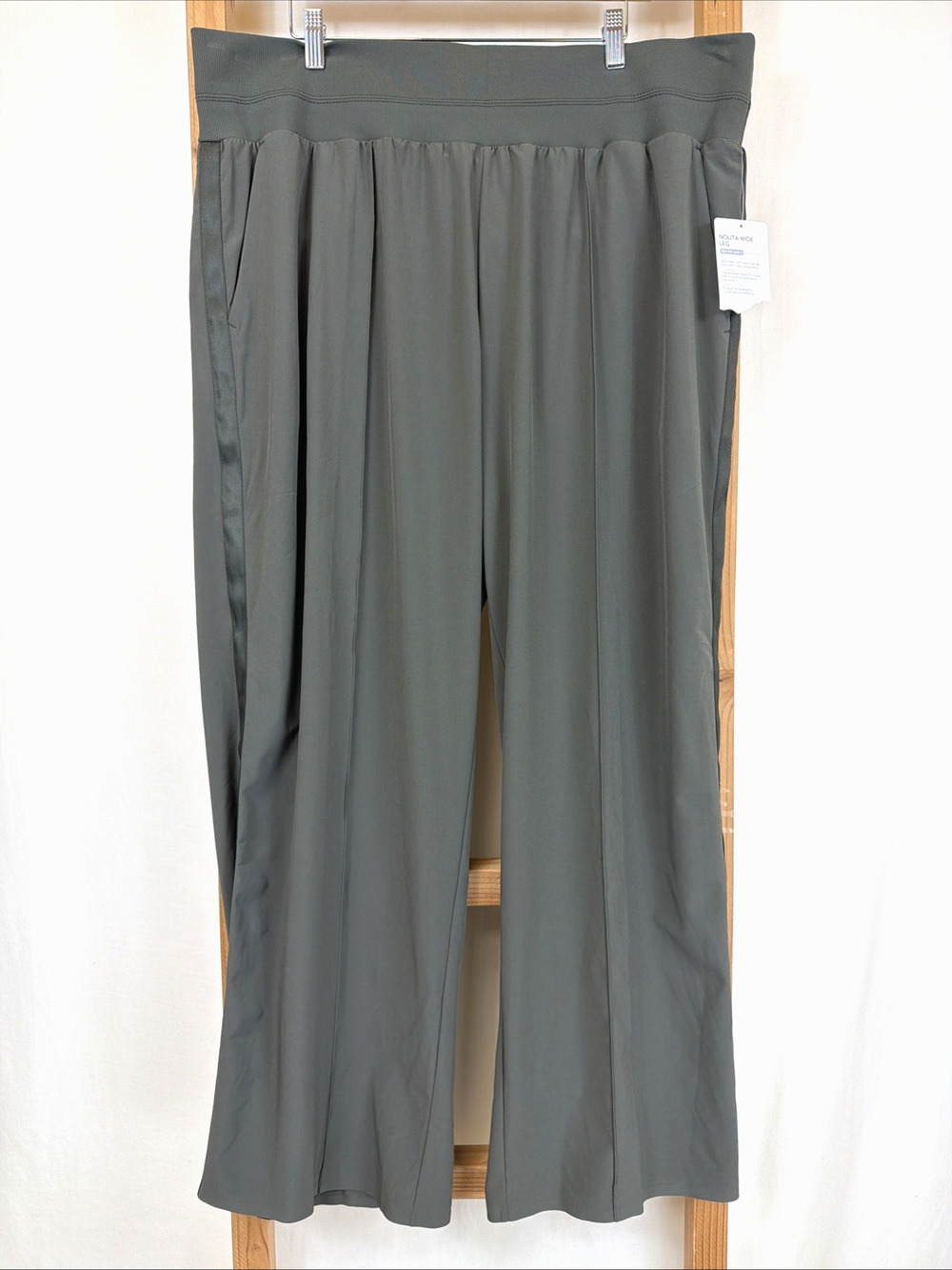 NWT Athleta Nolita Green Wide Leg Activewear Tuxedo Pants #1437 Size 20